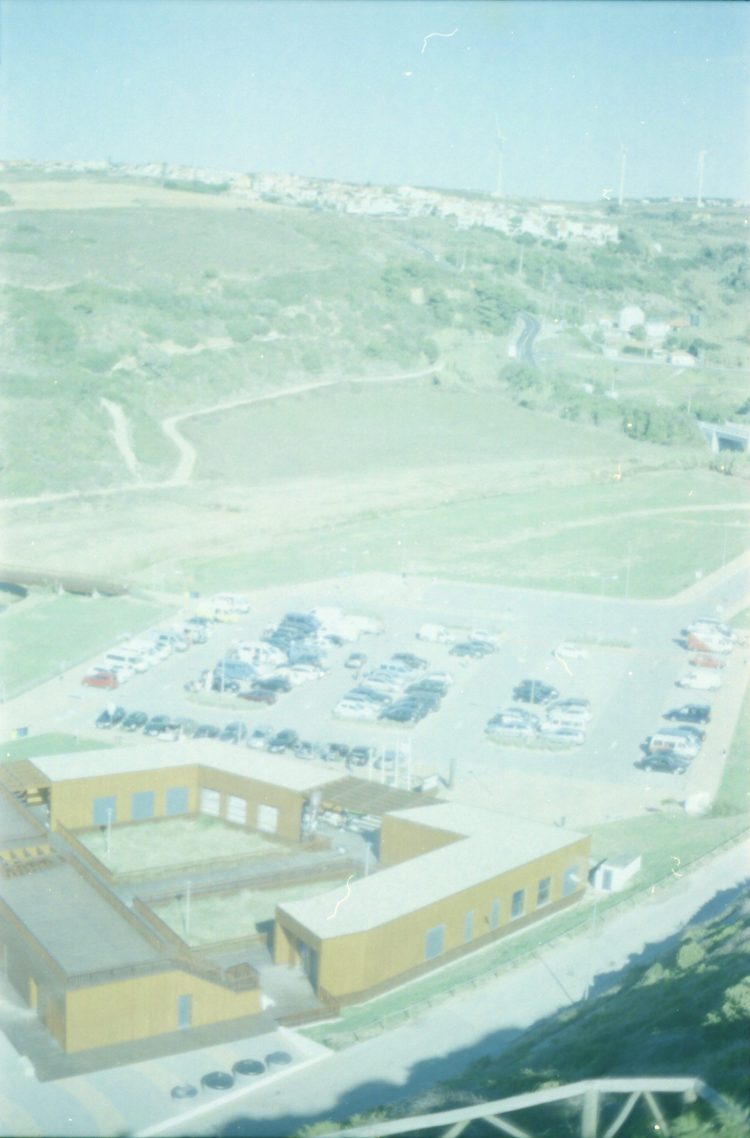 Surfen in Ericeira: Der Parkplatz von Ribeira