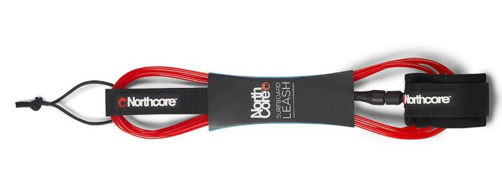 Surfboard Leash im Test: Northcore hat gute Leashes zu günstigen Preisen.