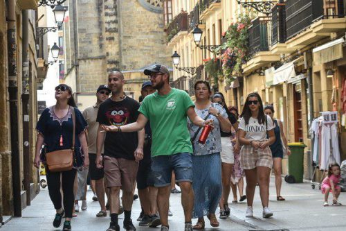 Surfen in San Sebastián: Free Walking Tour