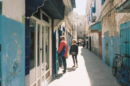 Surfen in Agadir: Lange Kleidung ist angesagt
