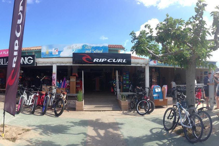 Surfen in Moliets: Die Surfschule Maa mit Surfshop