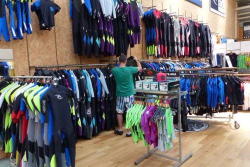 Surfen in Moliets: Der Ripcurl Outlet in Hossegor