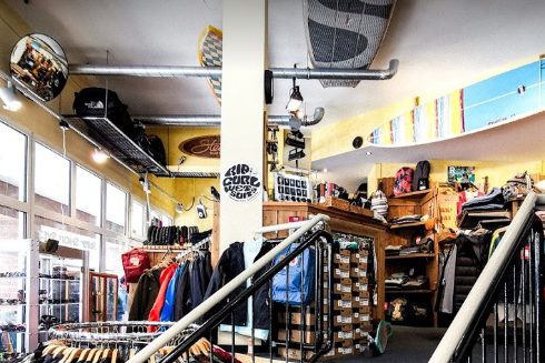 Surfen in Deutschland: Der sylter Surfshop ist eine Institotion.