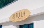 Surfen in Nazaré: Der Eingang zum Zulla Surfvillage