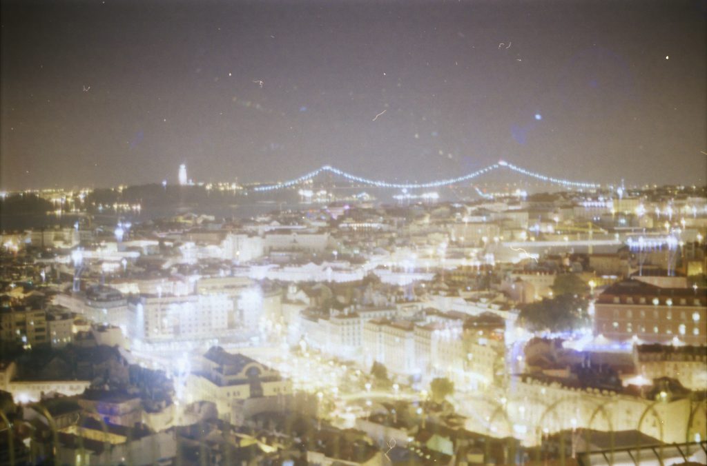 Urlaub in Corona Zeiten: Lissabon bei Nacht