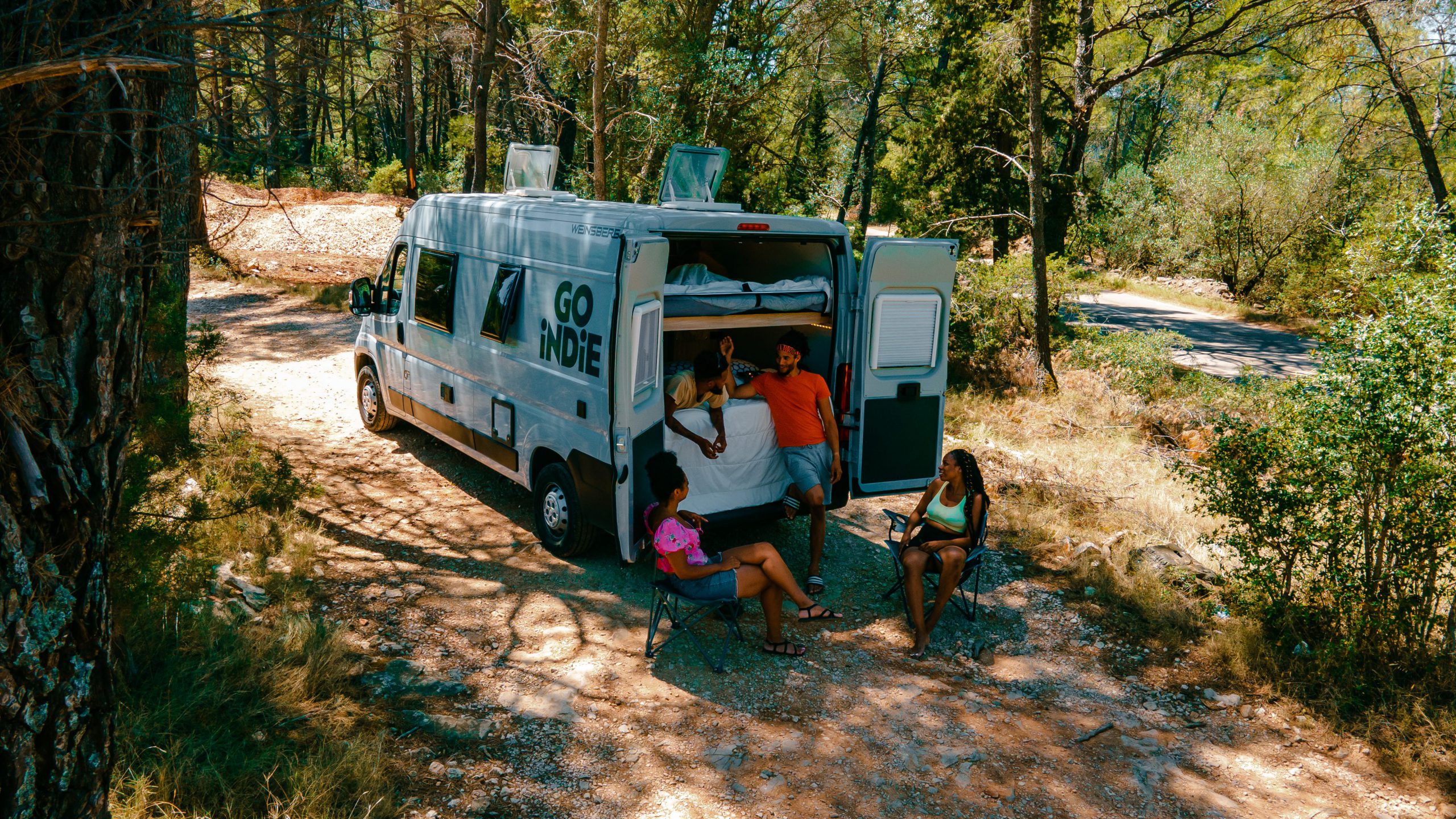 Wohnmobil mieten Österreich: Ein Kastenwagen von Indie Campers